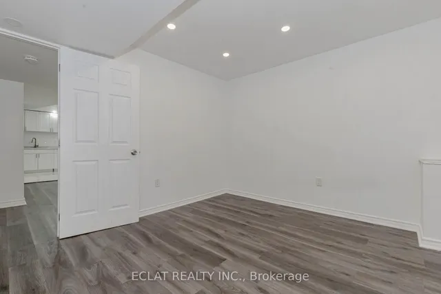 Additional image 40 of 32 Nanaimo Cres