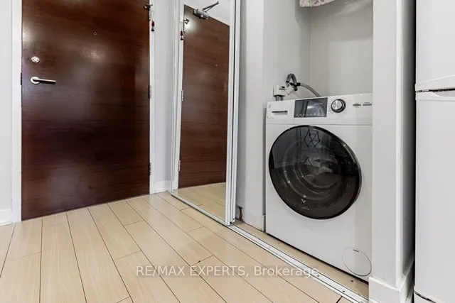 Additional image 16 of 10 Capreol Crt Unit 226