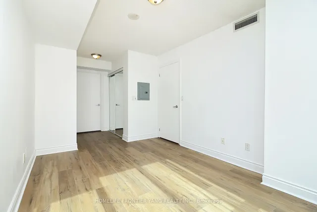 Additional image 15 of 12 Yonge St Unit 1206