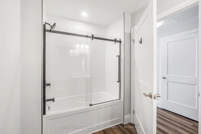 Additional image 10 of 108 Garment St Unit 604