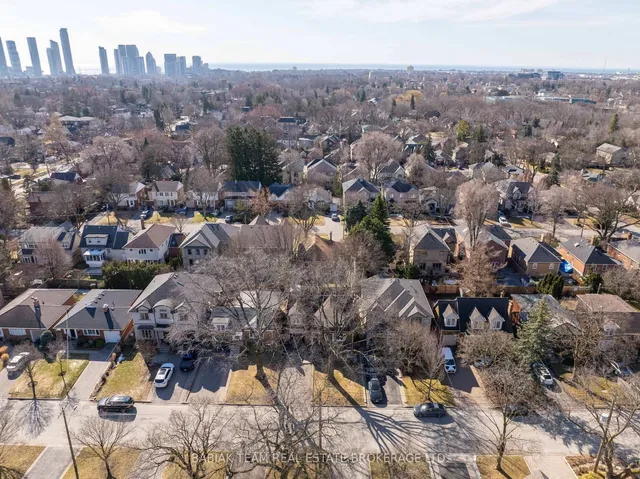 Additional image 46 of 17 Reid  Manor N/A