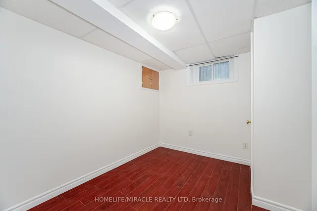 Additional image 27 of 18 Albion Cres