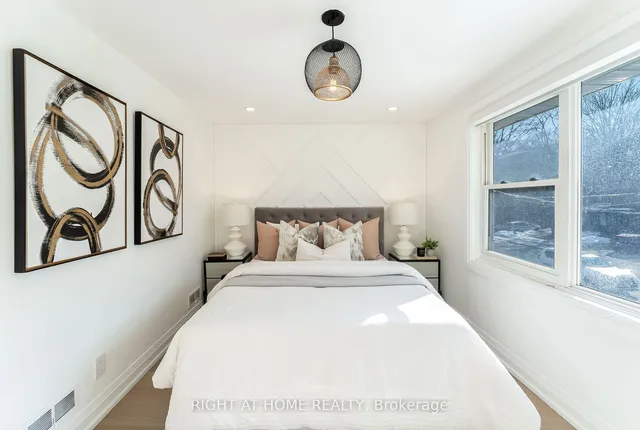 Additional image 17 of 238 Saint Marks Rd