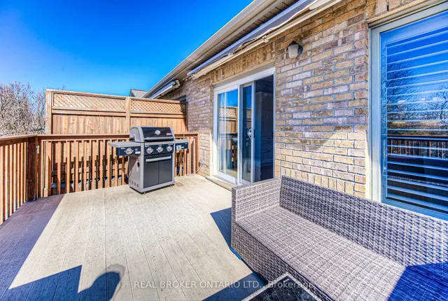 Additional image 43 of 900 Doon Village Rd Unit 4