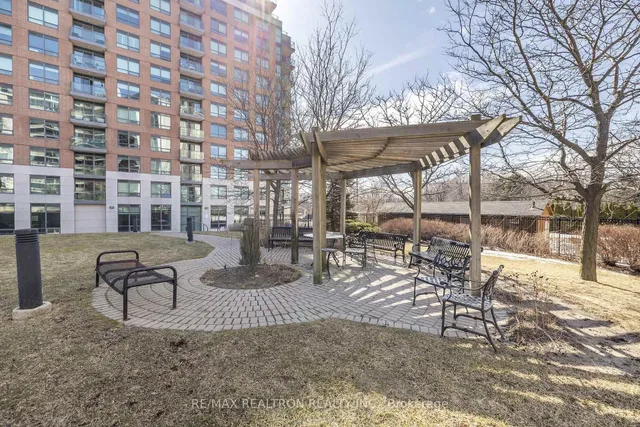 Additional image 33 of 1403 Royal York Rd Unit 508