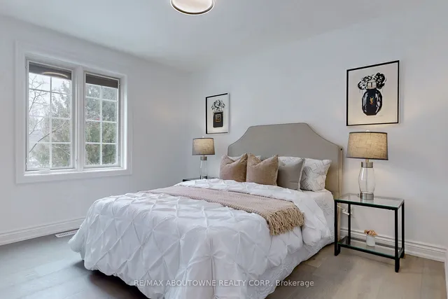 Additional image 34 of 116 Parkwood Crt