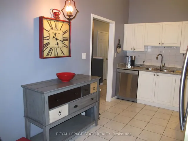 Additional image 8 of 60 Rice Ave Unit 6