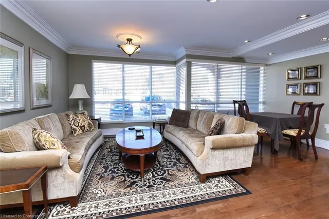 Additional image 30 of 3000 Creekside Dr Unit 304