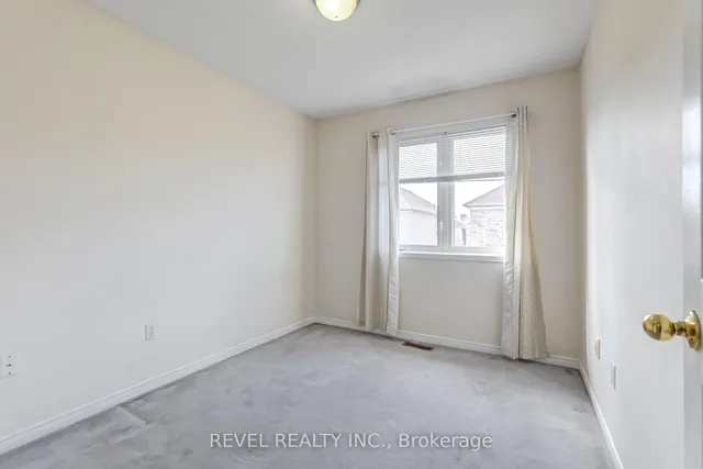 Additional image 11 of 42 Millennium Dr