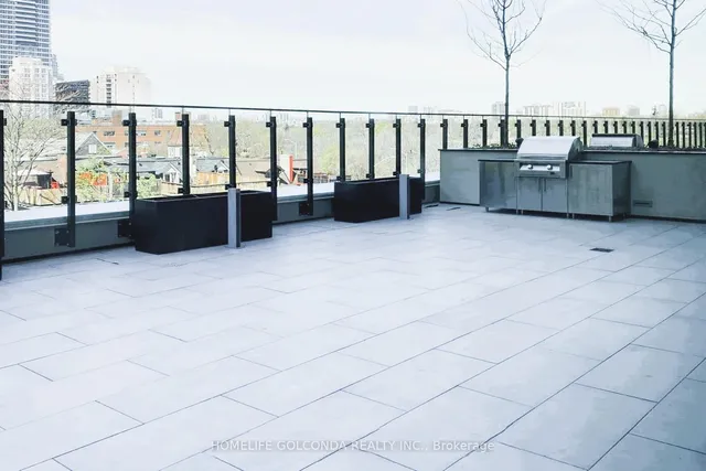 Additional image 31 of 575 Bloor St Unit 1401