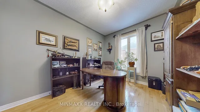 Additional image 34 of 2555 Nichols Dr