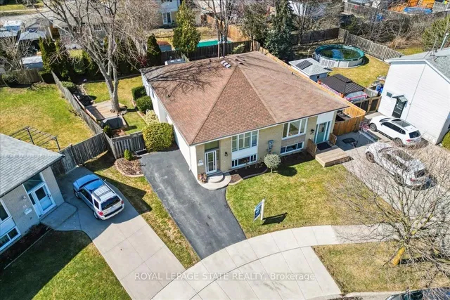 Additional image 44 of 43 Yorkdale Cres