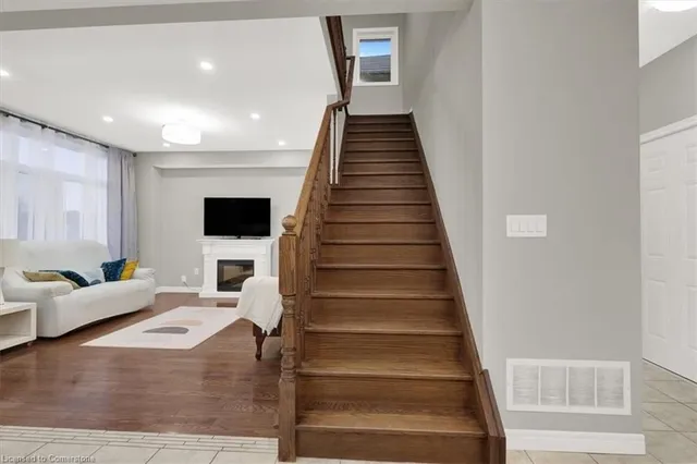 Additional image 15 of 94 Irwin Ave