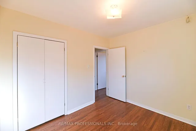 Additional image 24 of 29 Markay St