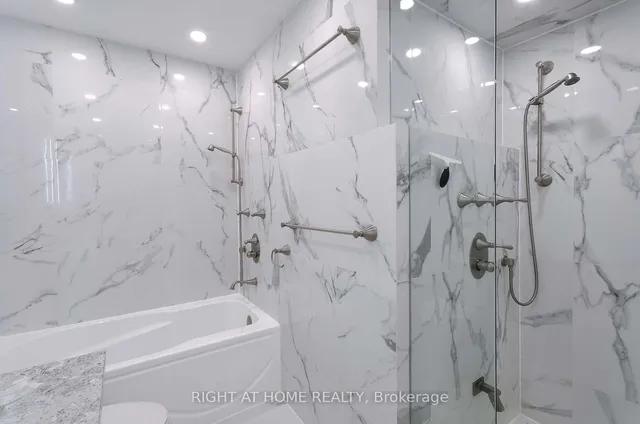 Additional image 32 of 2981A Bloor St