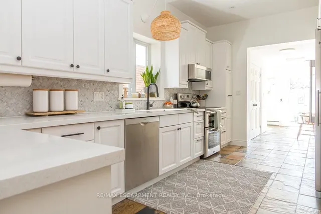 Additional image 13 of 21 Murray St