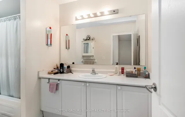 Additional image 31 of 66 Rubysilver Dr