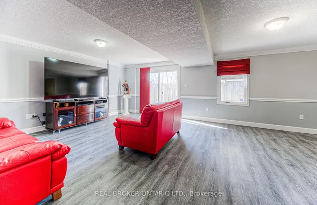 Additional image 31 of 900 Doon Village Rd Unit 4