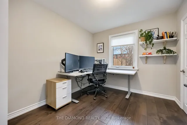 Additional image 24 of 21 Gracefield Ave