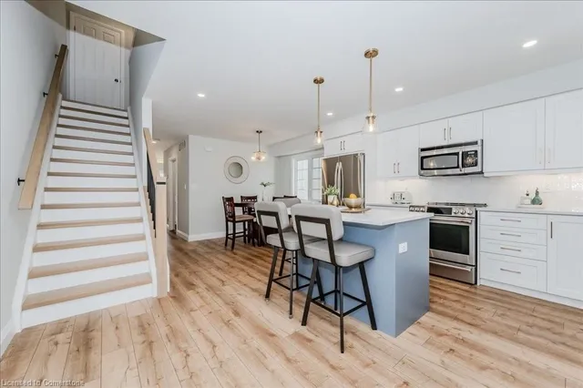 Additional image 4 of 240 West Meadow Drive Dr Unit C14