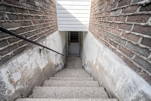 Additional image 29 of 445 Pioneer Dr Unit 4