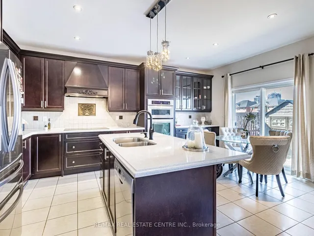 Additional image 25 of 853 Stoutt Cres