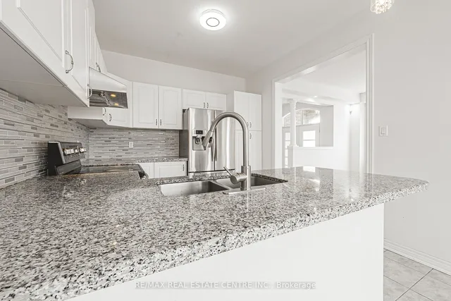 Additional image 15 of 107 Hazelton Ave