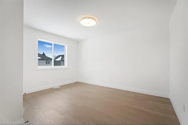 Additional image 38 of 37 Roselawn Ave