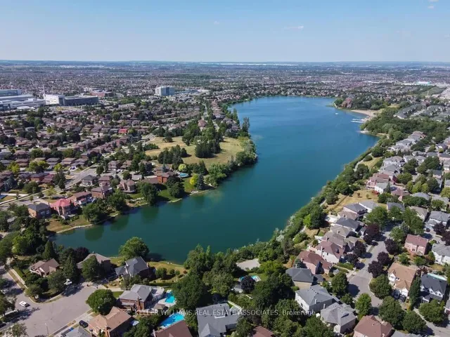 Additional image 30 of 45 Panorama Cres