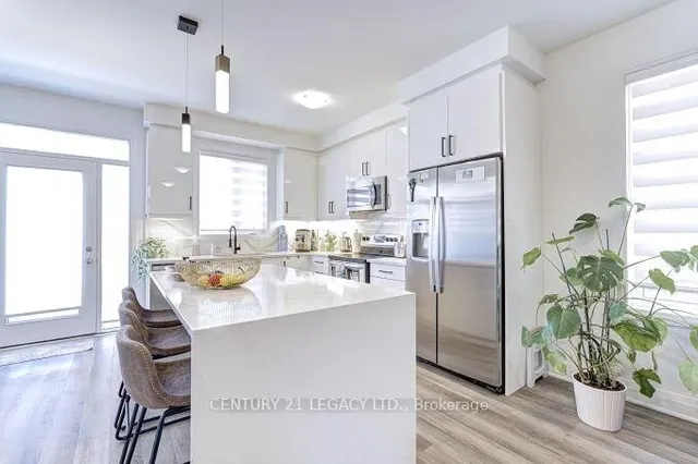 Additional image 18 of 1742 Thames Circ