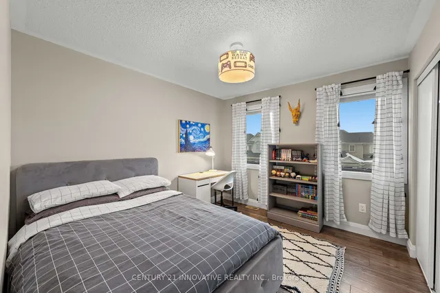 Additional image 31 of 828 Howden Cres