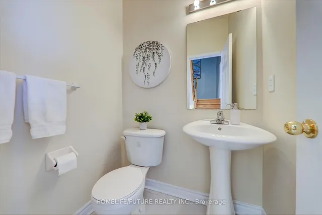 Additional image 12 of 11 Siskin Terr