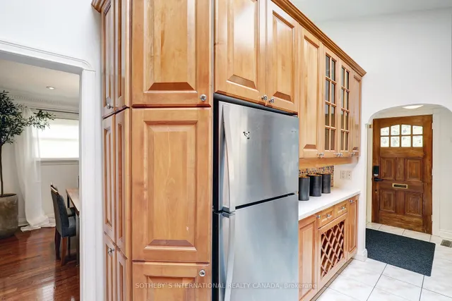 Additional image 12 of 19 Southvale Dr