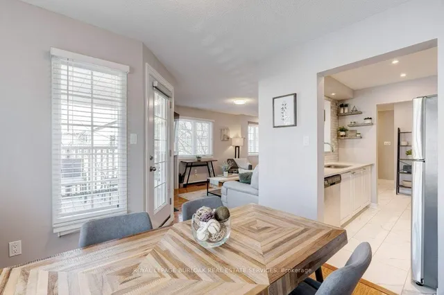 Additional image 18 of 2055 Walkers Line Unit 237