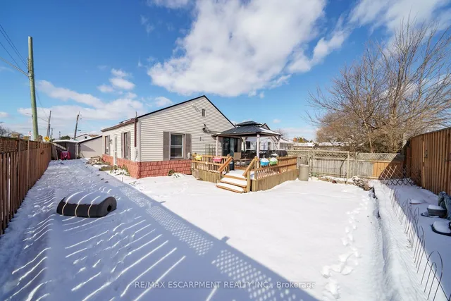 Additional image 3 of 1793 Main St