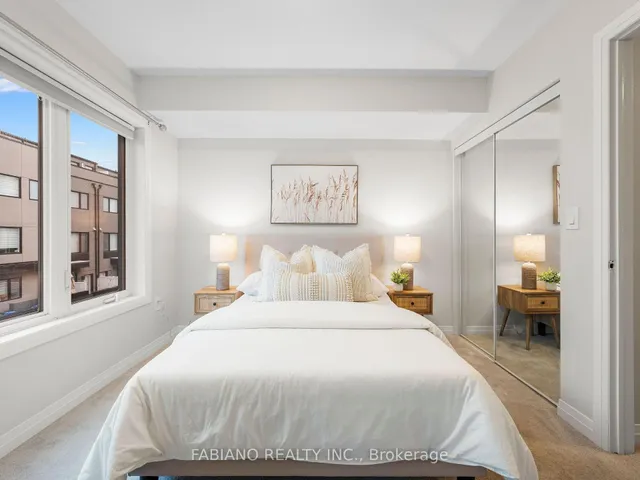 Additional image 16 of 55 Thomas Mulholland Dr Unit 8