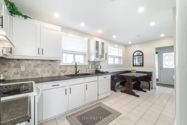 Additional image 10 of 12 Grovetree Pl