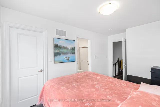 Additional image 23 of 575 Woodward Ave Unit 24