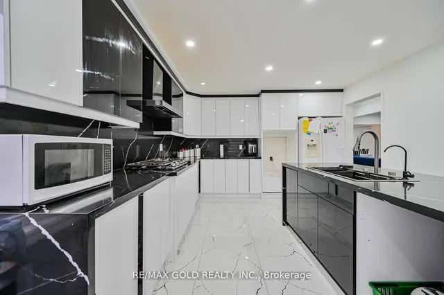 Additional image 17 of 247 Cresthaven Rd