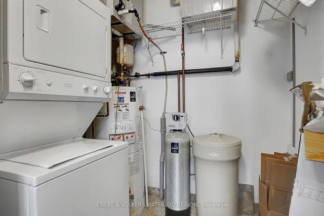 Additional image 18 of 165 Duke St Unit 212