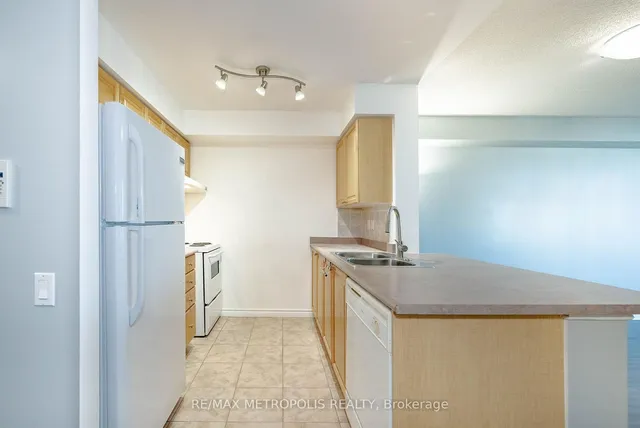 Additional image 15 of 61 Town Centre Crt Unit 605