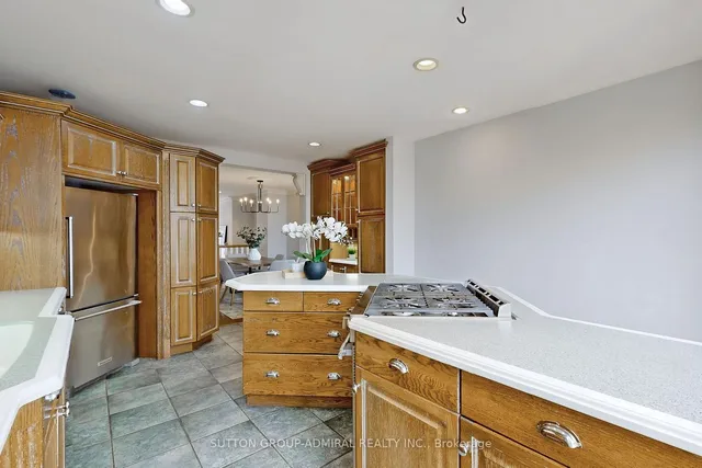 Additional image 13 of 426 Wellesley St