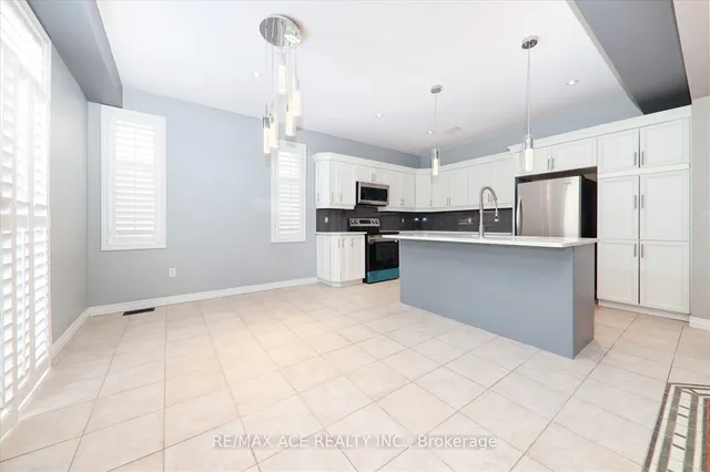 Additional image 11 of 59 Springbreeze Hts