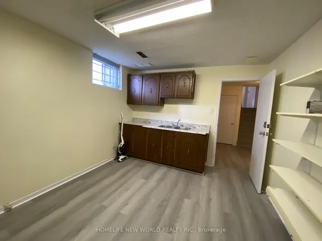 Additional image 17 of 290 Sheppard Ave