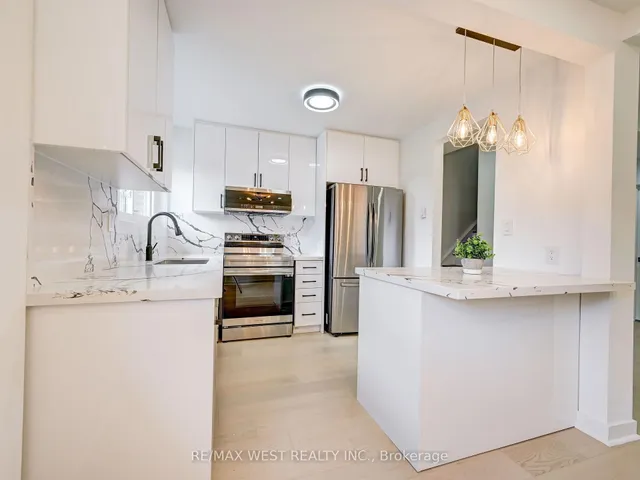 Additional image 3 of 22 Tandridge Cres Unit 808