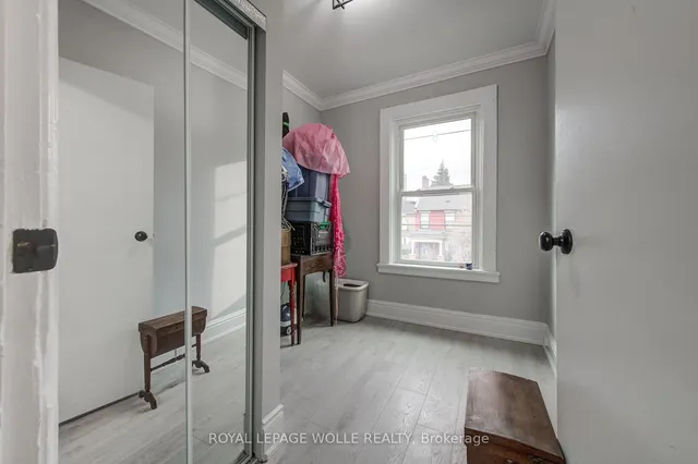 Additional image 16 of 218 Catharine St