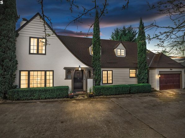 2320 NE Gile Ter, Portland, OR 97212