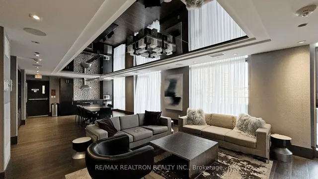 Additional image 29 of 297 College St Unit 815