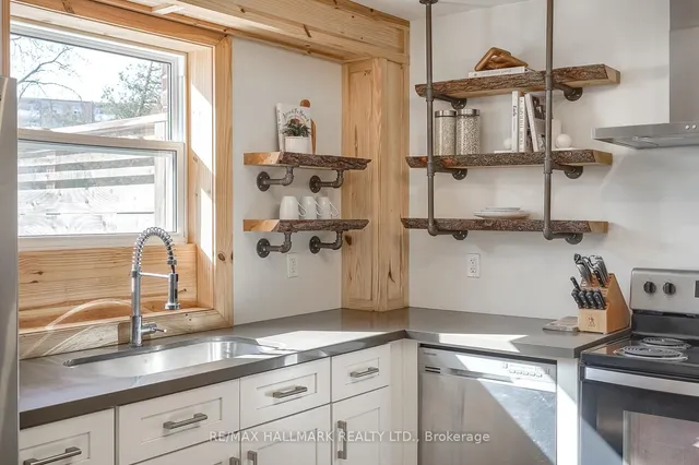 Additional image 13 of 6 Thirty First St