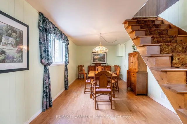 Additional image 20 of 279 Parkside Dr